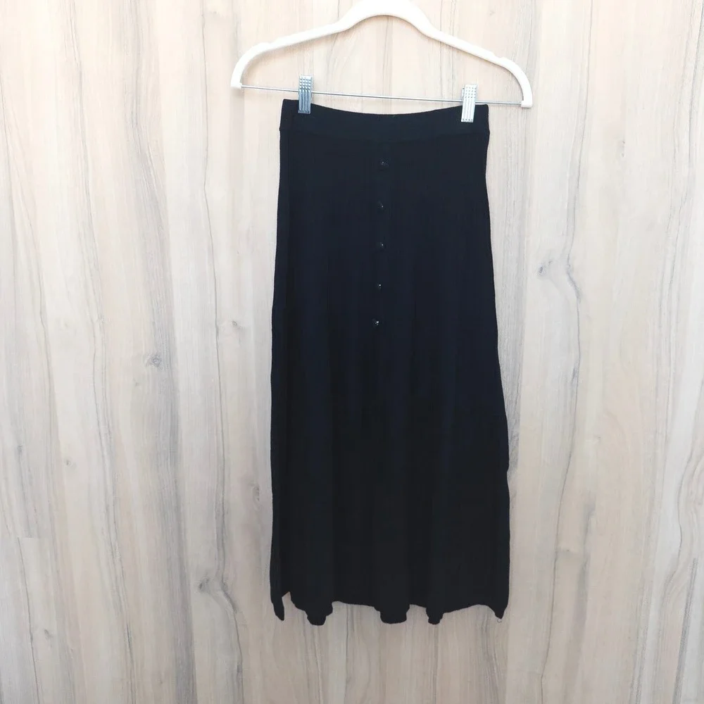 Cider Ribbed Knit Pleated Midi Skirt XS Black Button Front Academia Parisian